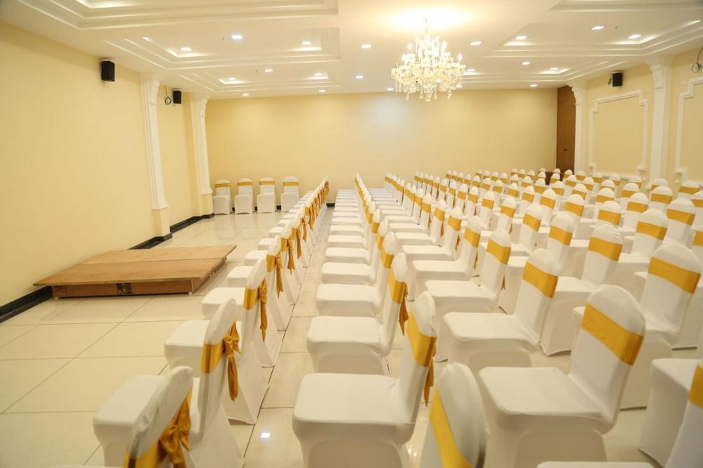Kingsburyfiesta Otel Vellore Dış mekan fotoğraf