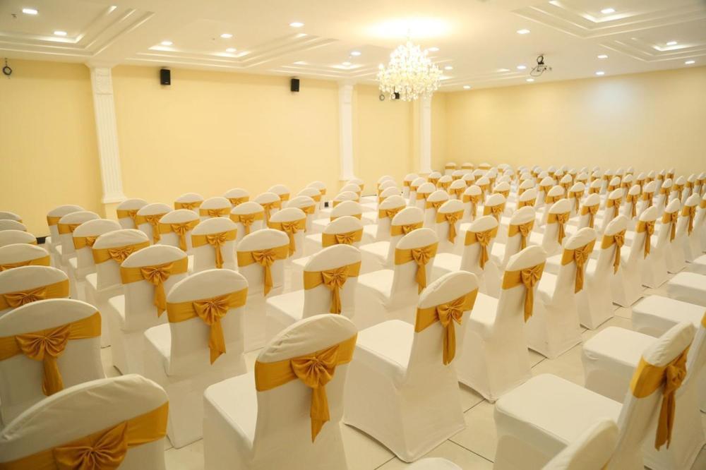 Kingsburyfiesta Otel Vellore Dış mekan fotoğraf